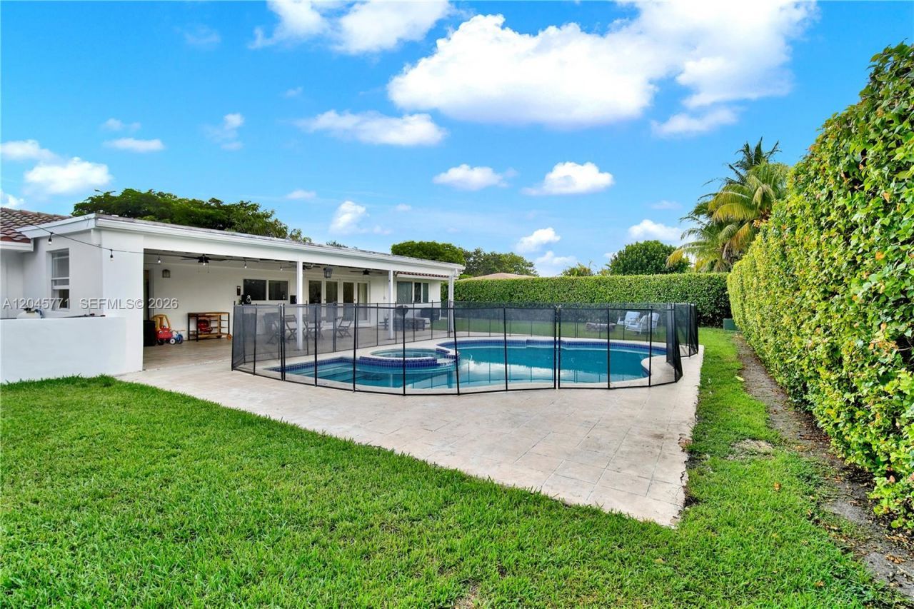 11632 SW 127th Ter , Miami, FL 33176 Photo