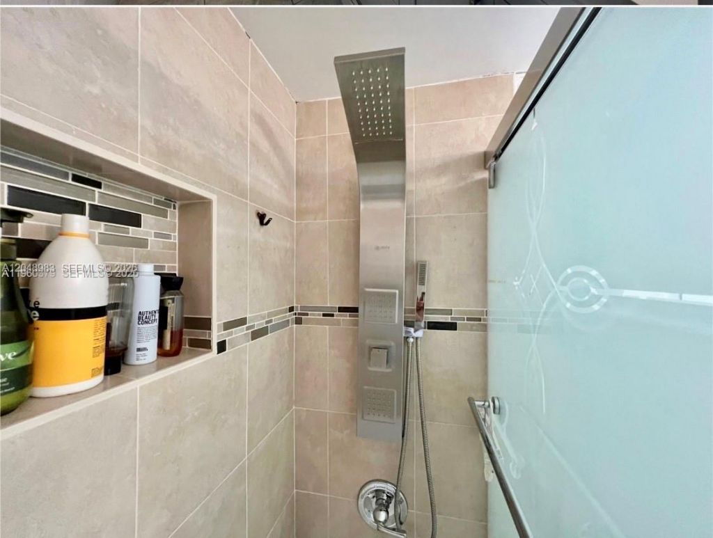 4255 N University Dr , Unit 304, Sunrise, FL 33351 Photo