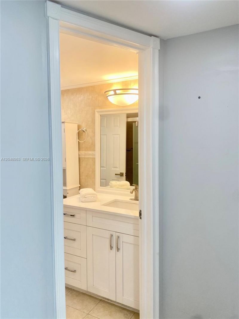 4255 N University Dr, Unit 304, Sunrise, FL 33351 Photo