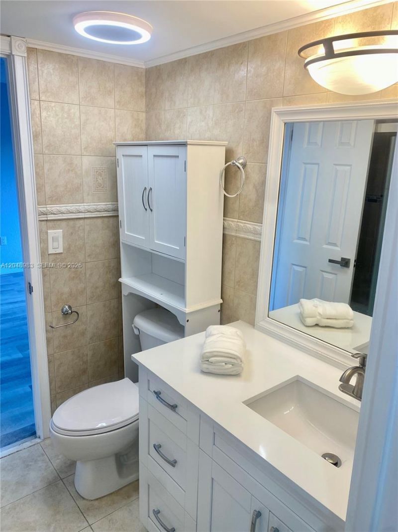 4255 N University Dr, Unit 304, Sunrise, FL 33351 Photo
