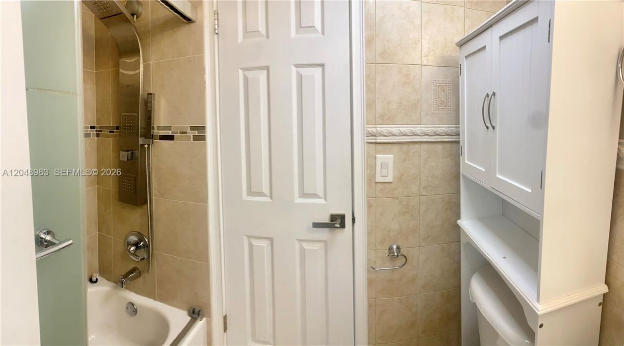 4255 N University Dr, Unit 304, Sunrise, FL 33351 Photo