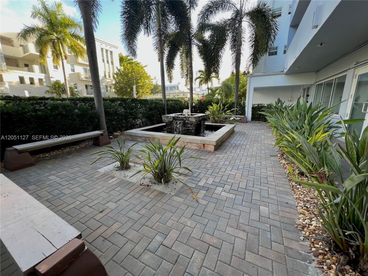 1045 10th St, Unit 902, Miami Beach, FL 33139 Photo