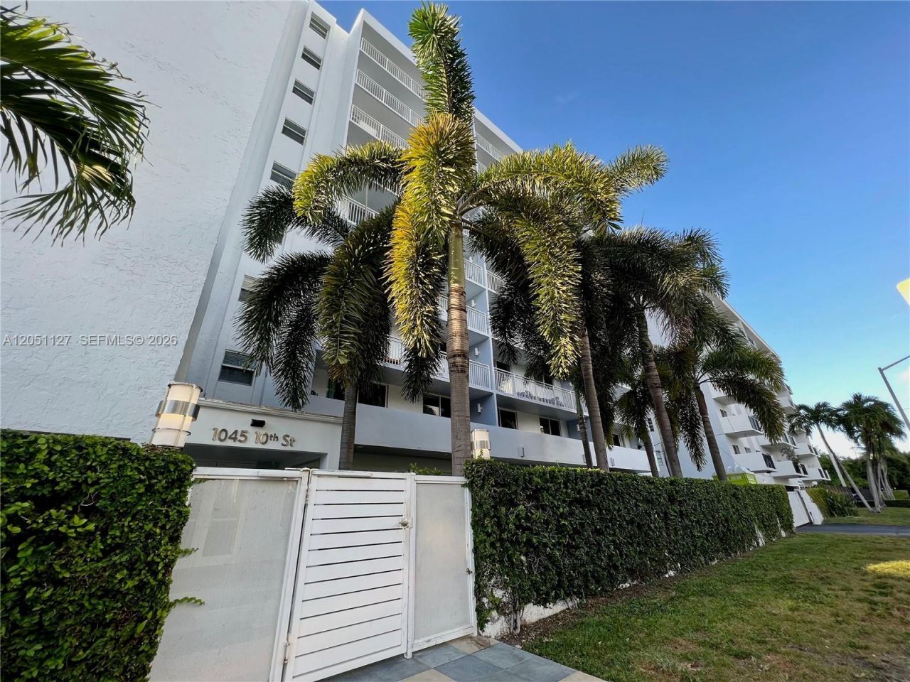 1045 10th St, Unit 902, Miami Beach, FL 33139 Photo