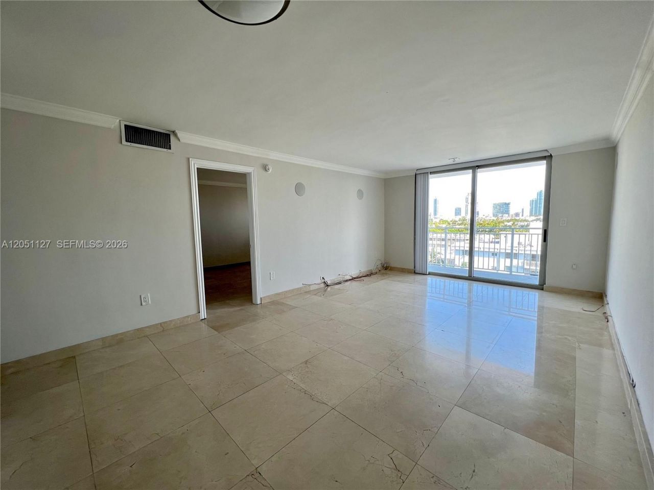 1045 10th St, Unit 902, Miami Beach, FL 33139 Photo