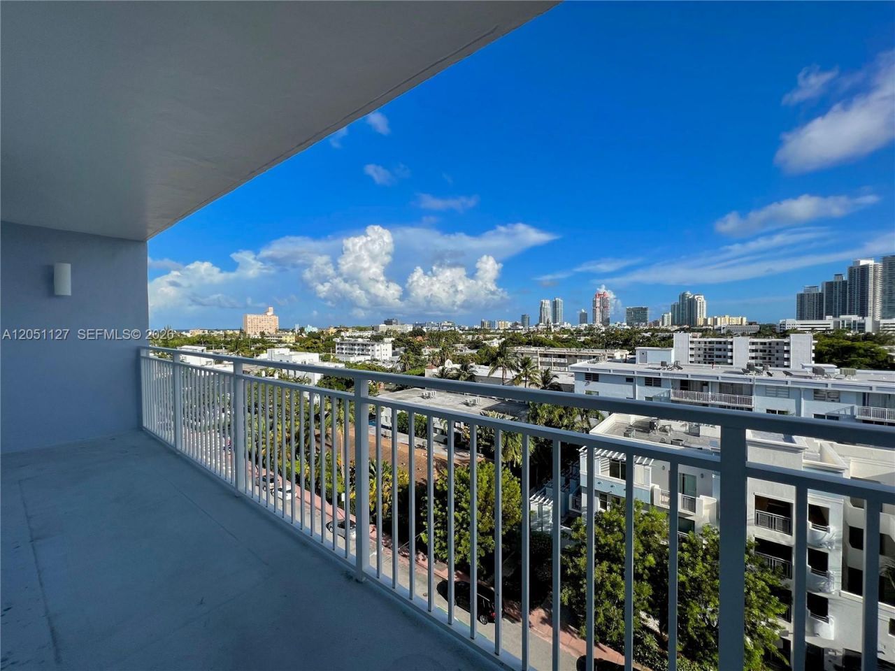 1045 10th St, Unit 902, Miami Beach, FL 33139 Photo