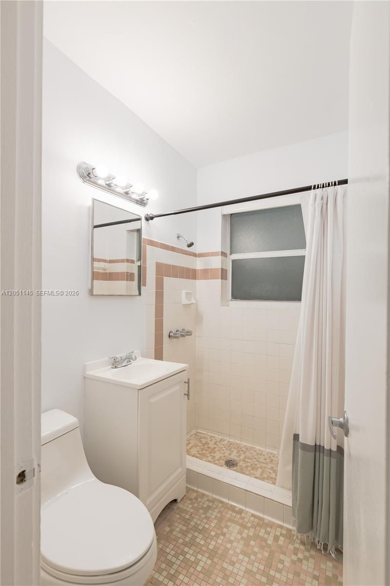 2825 SW 3rd Ave , Unit 4, Miami, FL 33129 Photo