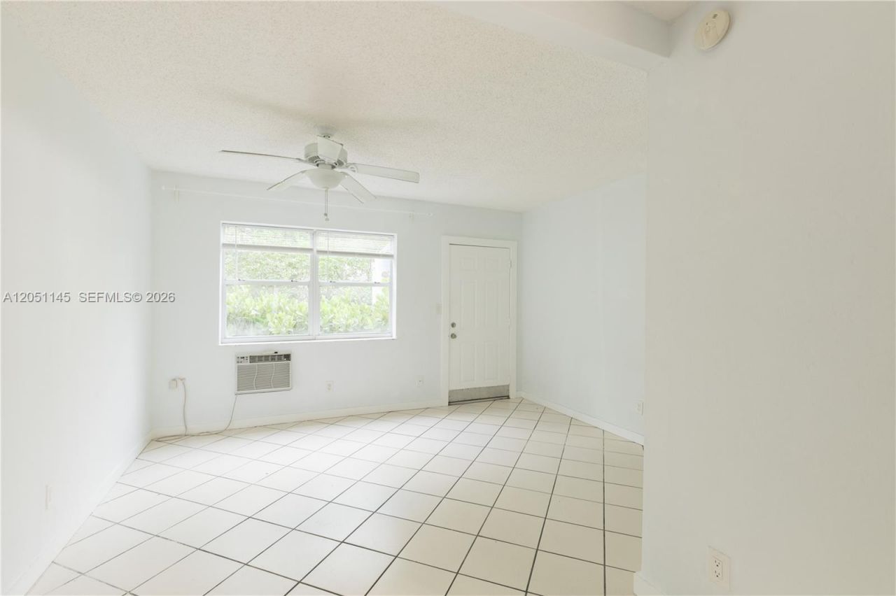 2825 SW 3rd Ave , Unit 4, Miami, FL 33129 Photo
