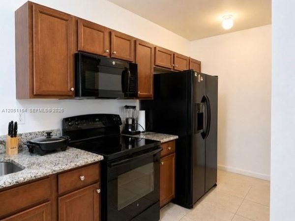17097 SW 93rd St, Miami, FL 33196