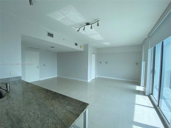 185 SW 7th St, Unit 4100, Miami, FL 33130