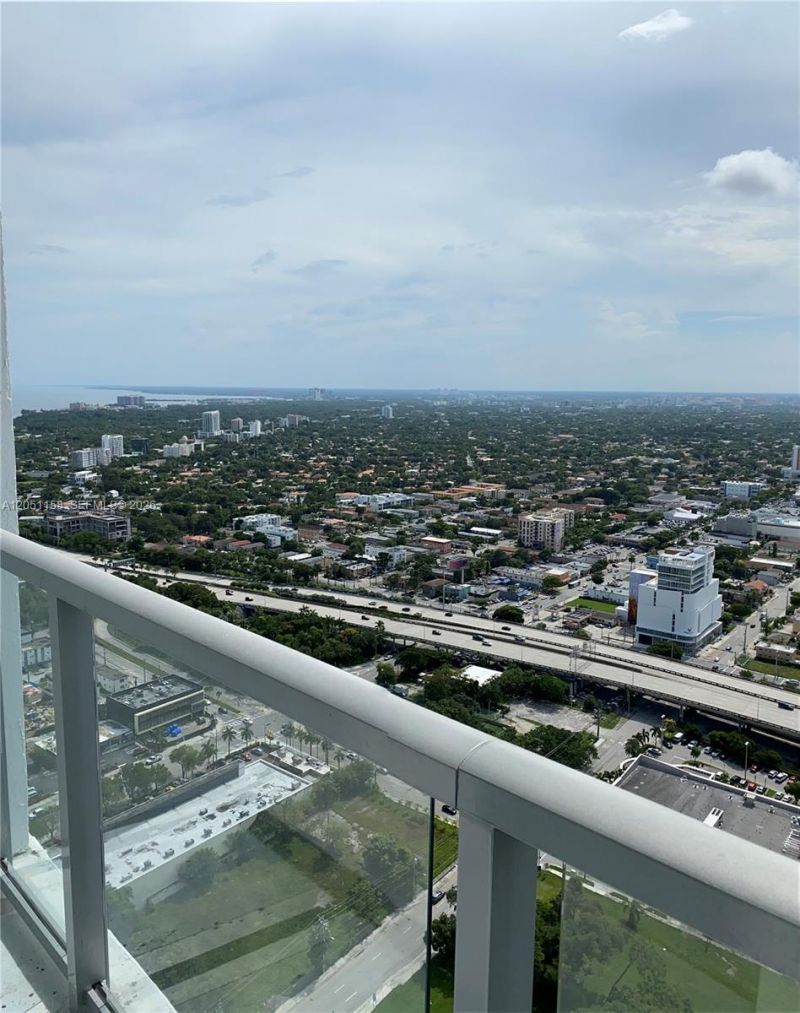 185 SW 7th St, Unit 4100, Miami, FL 33130 Photo