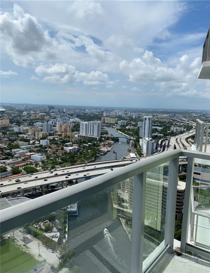 185 SW 7th St, Unit 4100, Miami, FL 33130 Photo