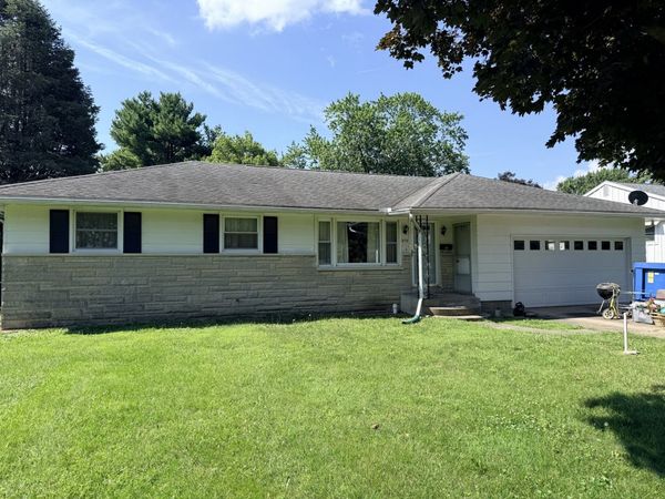 879 E Honeywell Avenue , Hoopeston, IL 60942
