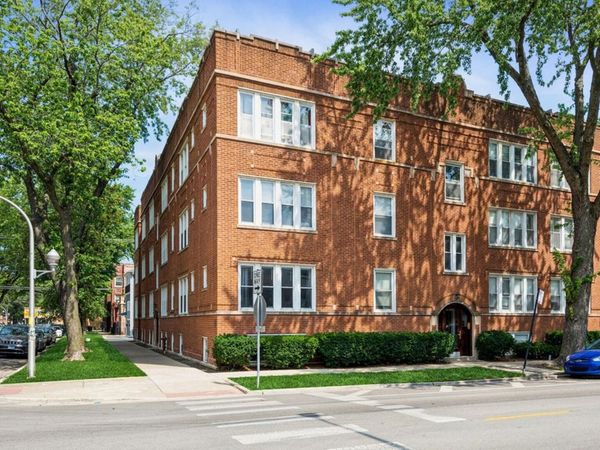 7209 N Damen Avenue , Unit 2, Chicago, IL 60645