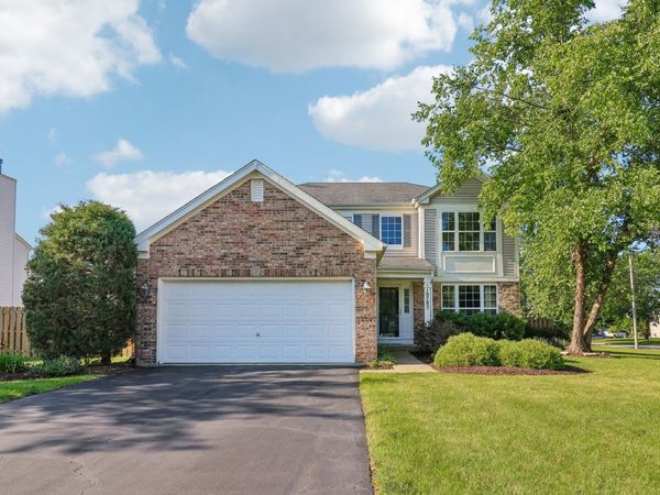 10785 WING POINTE Drive , Huntley, IL 60142