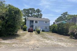 2705 Edge Dr.  photo 4
