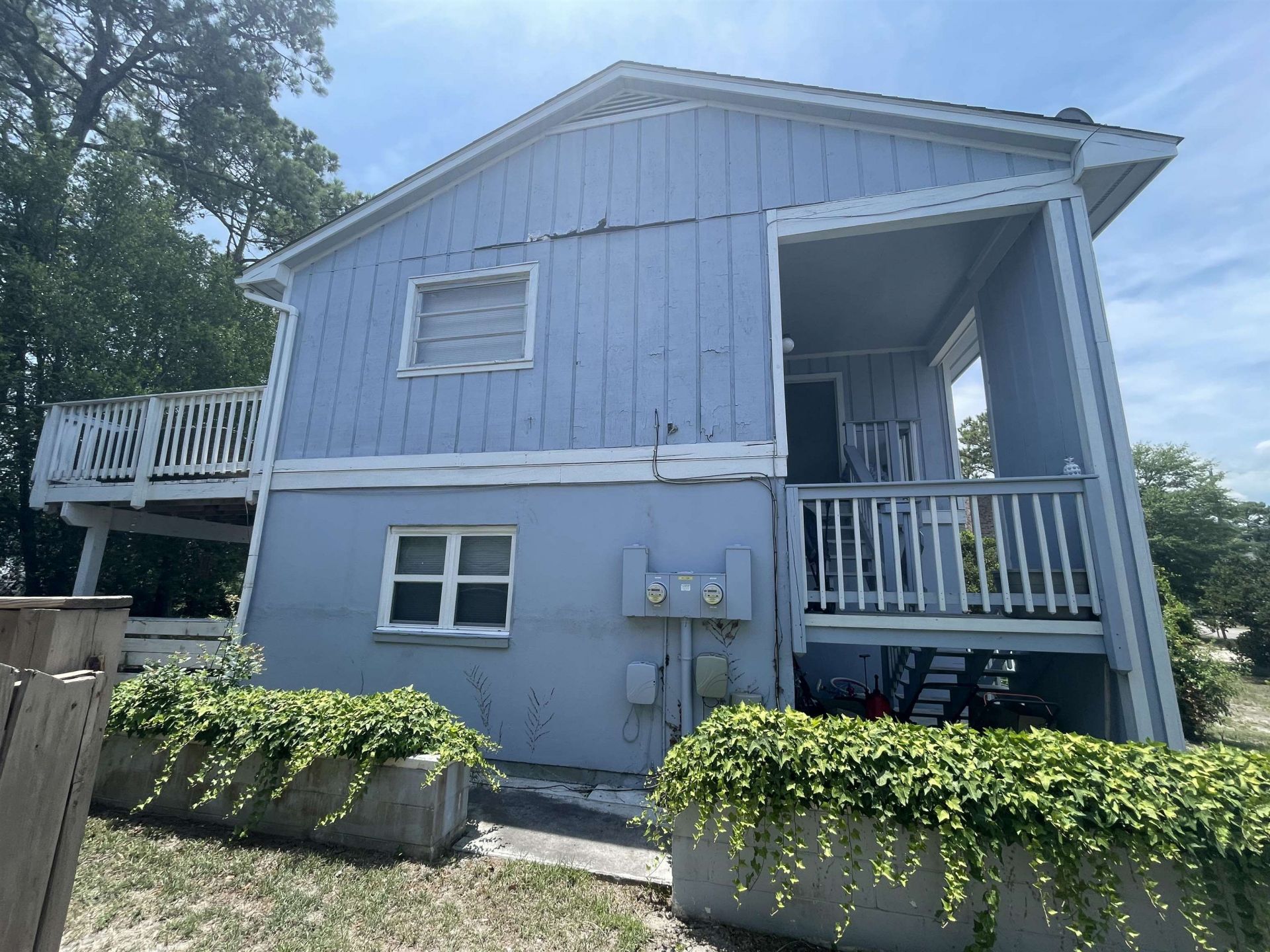 2705 Edge Dr.  Photo 4