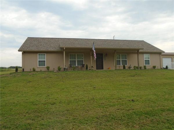 2898 BLUE BIRD Street, Odessa, MO 64076