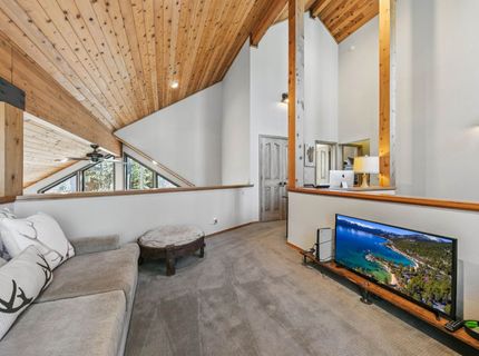 12212 Oslo Drive, Truckee, CA 96161 Photo
