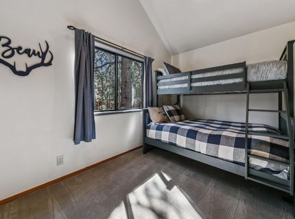12212 Oslo Drive, Truckee, CA 96161 Photo