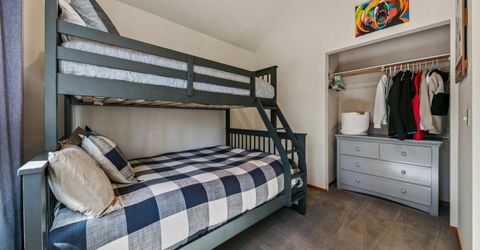 12212 Oslo Drive, Truckee, CA 96161 Photo