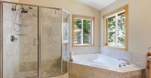 11642 Zermatt Drive, Truckee, CA 96161 Photo