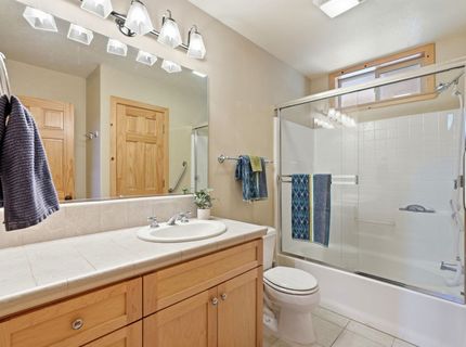 11642 Zermatt Drive, Truckee, CA 96161 Photo