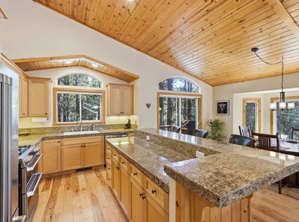 11642 Zermatt Drive, Truckee, CA 96161 Photo