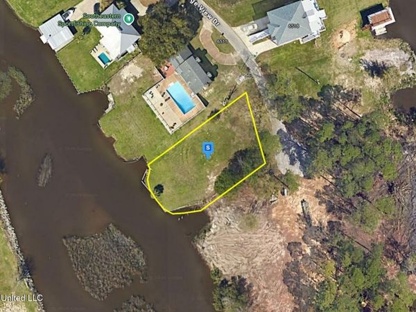 6511 Bridge Drive, Biloxi, MS 39532