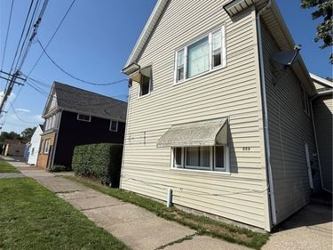 889 Oliver Street, North Tonawanda, NY 14120