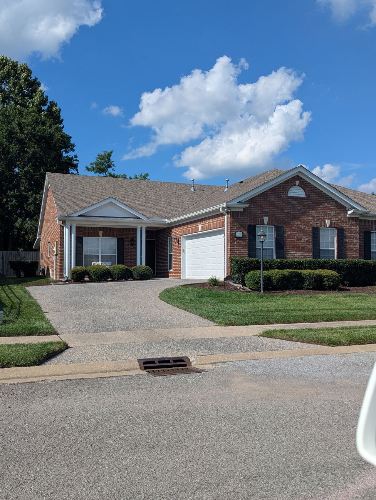 127 Haddaway Dr, Hendersonville, TN 37075 Main Photo