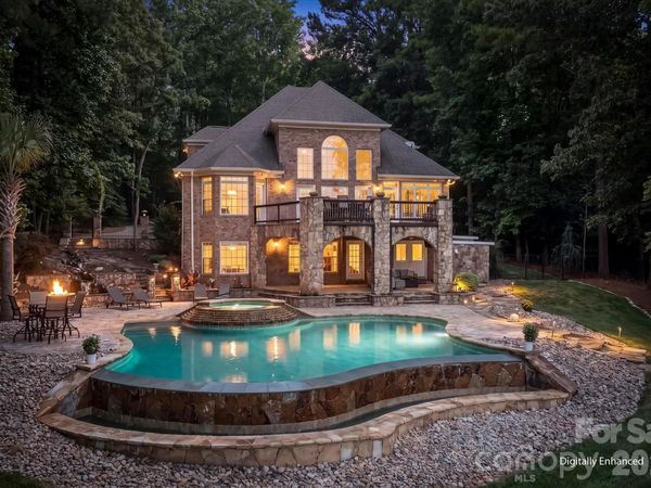 151 Eagle Chase Lane , Troutman, NC 28166