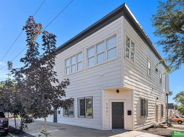 2603 N 45 Street, Omaha, NE 68104