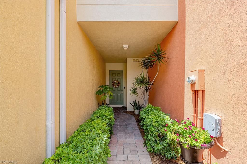 9808 Solera Cove Pt, Unit 103, Fort Myers, FL 33908 Photo