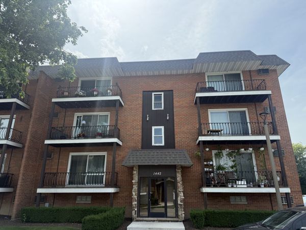1442 Carriage Lane , Unit 2, Westmont, IL 60559