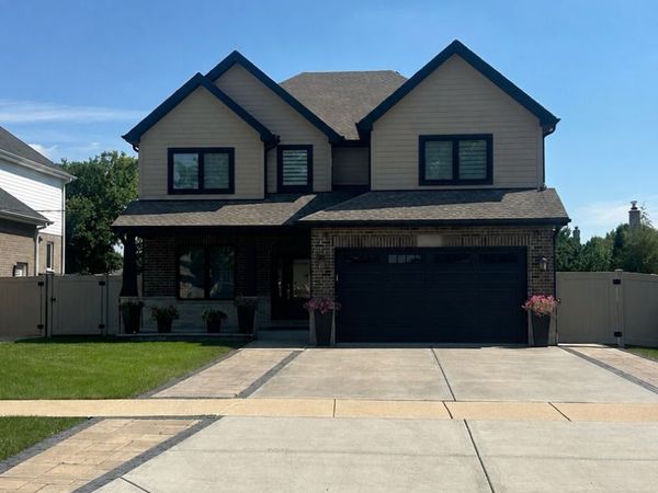 6558 W 85th Street , Burbank, IL 60459