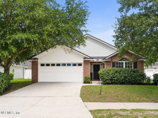 736 BELLSHIRE Drive, Orange Park, FL 32065