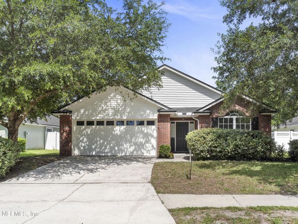 736 BELLSHIRE Drive, Orange Park, FL 32065