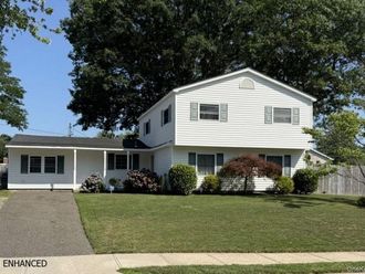 9 College Hills Drive Farmingville, NY 11738