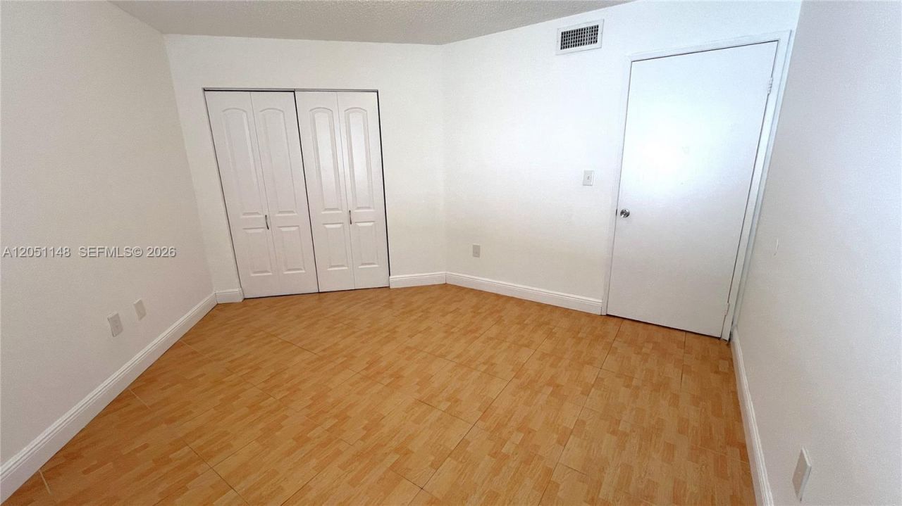 6272 NW 186th St , Unit 104, Hialeah, FL 33015 Photo