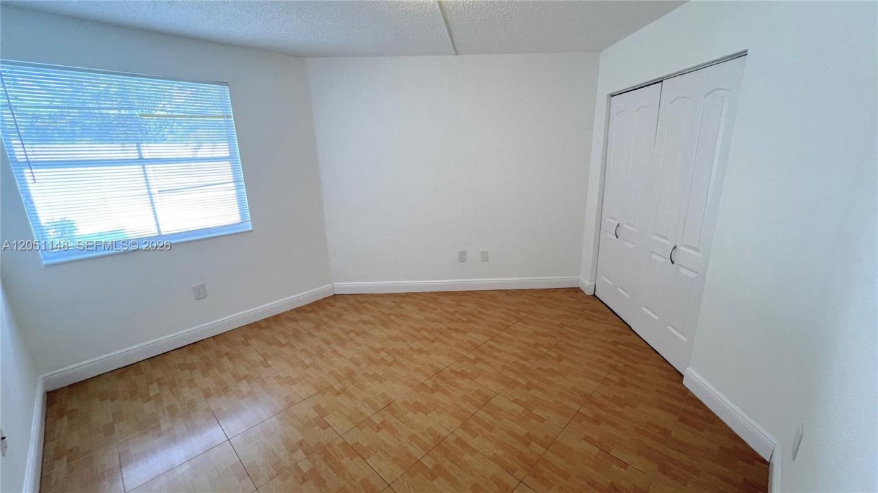 6272 NW 186th St , Unit 104, Hialeah, FL 33015 Photo