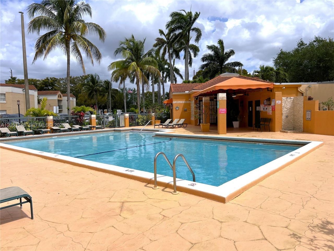 6272 NW 186th St , Unit 104, Hialeah, FL 33015 Photo