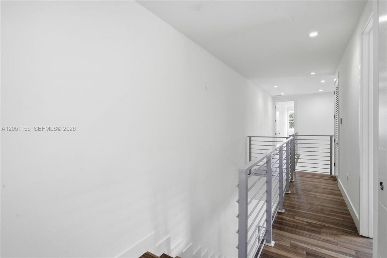 2852 SW 32nd Ct , Unit 2852, Miami, FL 33133 Photo