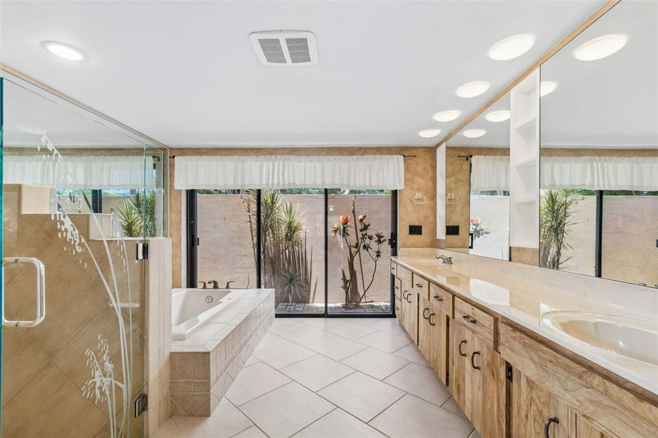 1563 Misty Plateau Trail , Clearwater, FL 33765 Photo