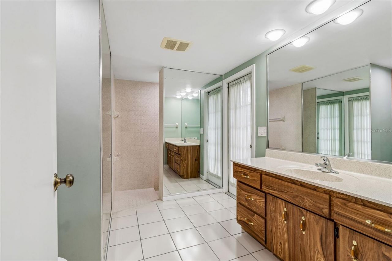 1563 Misty Plateau Trail , Clearwater, FL 33765 Photo