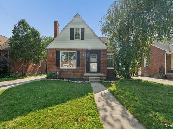 2745 21st Street , Wyandotte, MI 48192