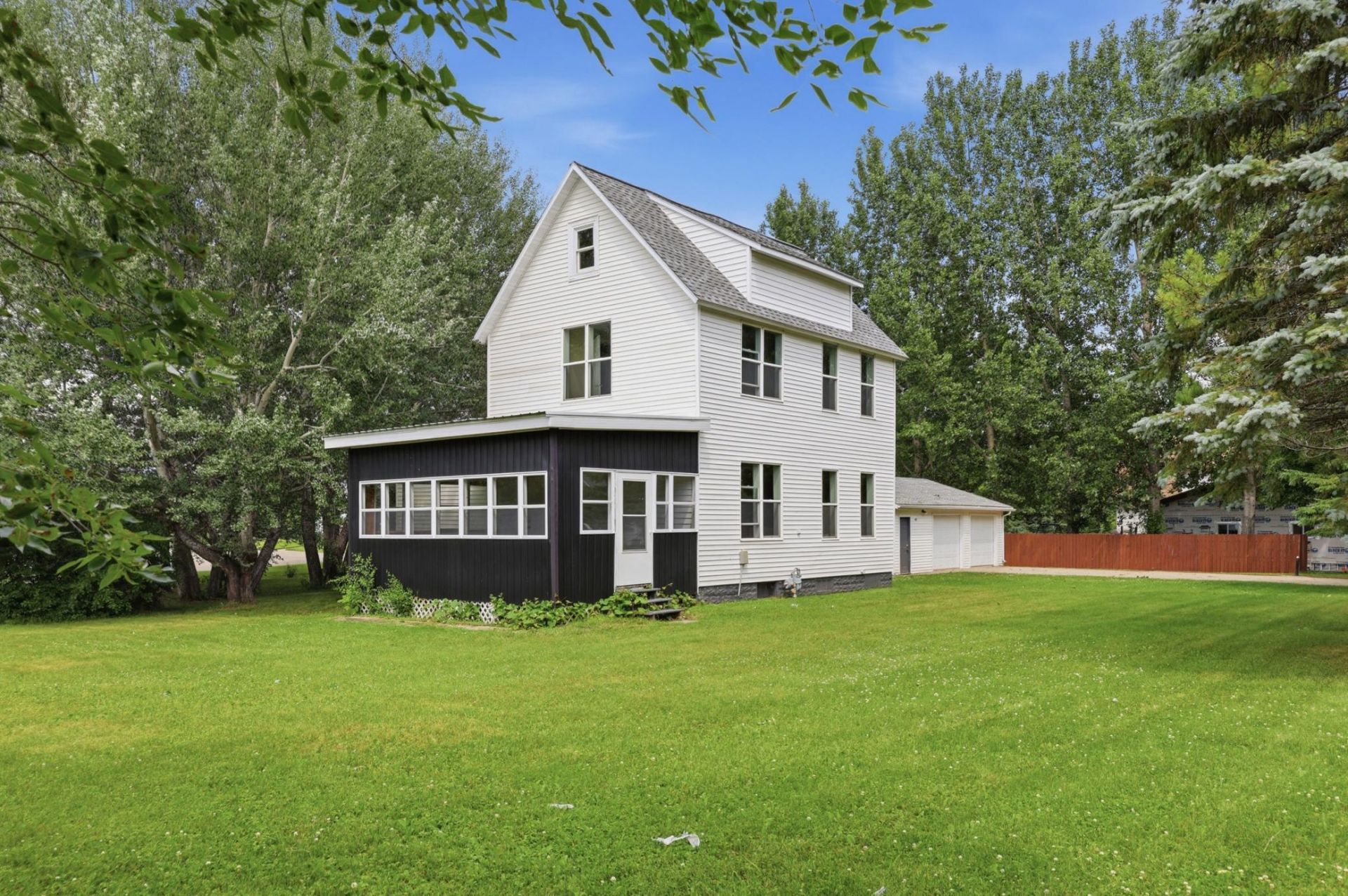 127 Hawley Street , Lake Park, MN 56554 Main Photo