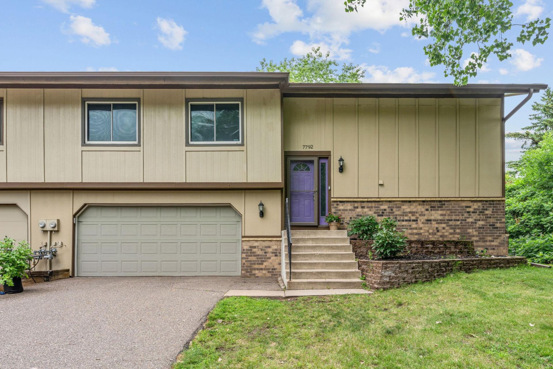 7792 Yucca Lane N, Maple Grove, MN 55311