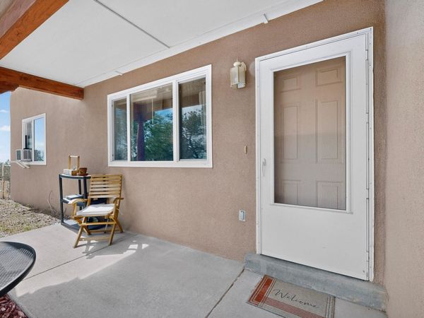 2 Detrias Court, Edgewood, NM 87015