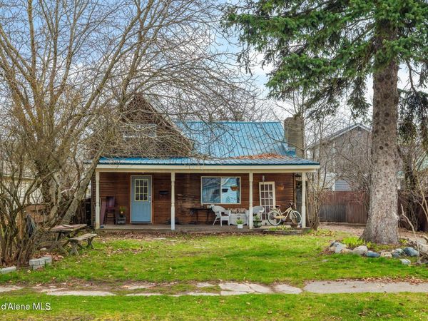 329 S Florence Ave , Sandpoint, ID 83864