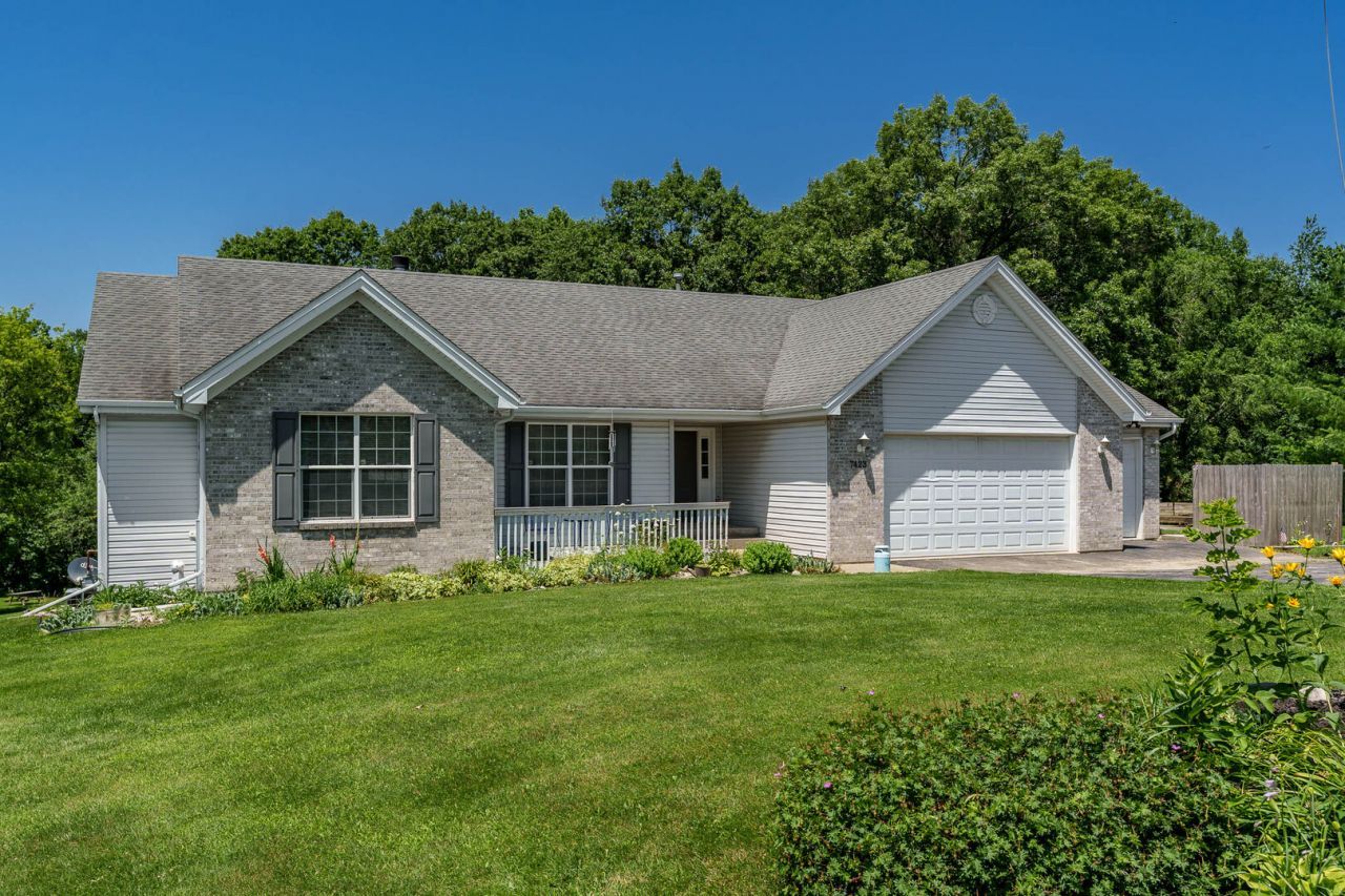 7423 Cunningham Road, Rockford, IL 61102 Main Photo